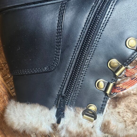 American Eagle Women Size 7.5M US Lug Sole Fake Fur Lined Black Combat Boots New - Picture 6 of 9